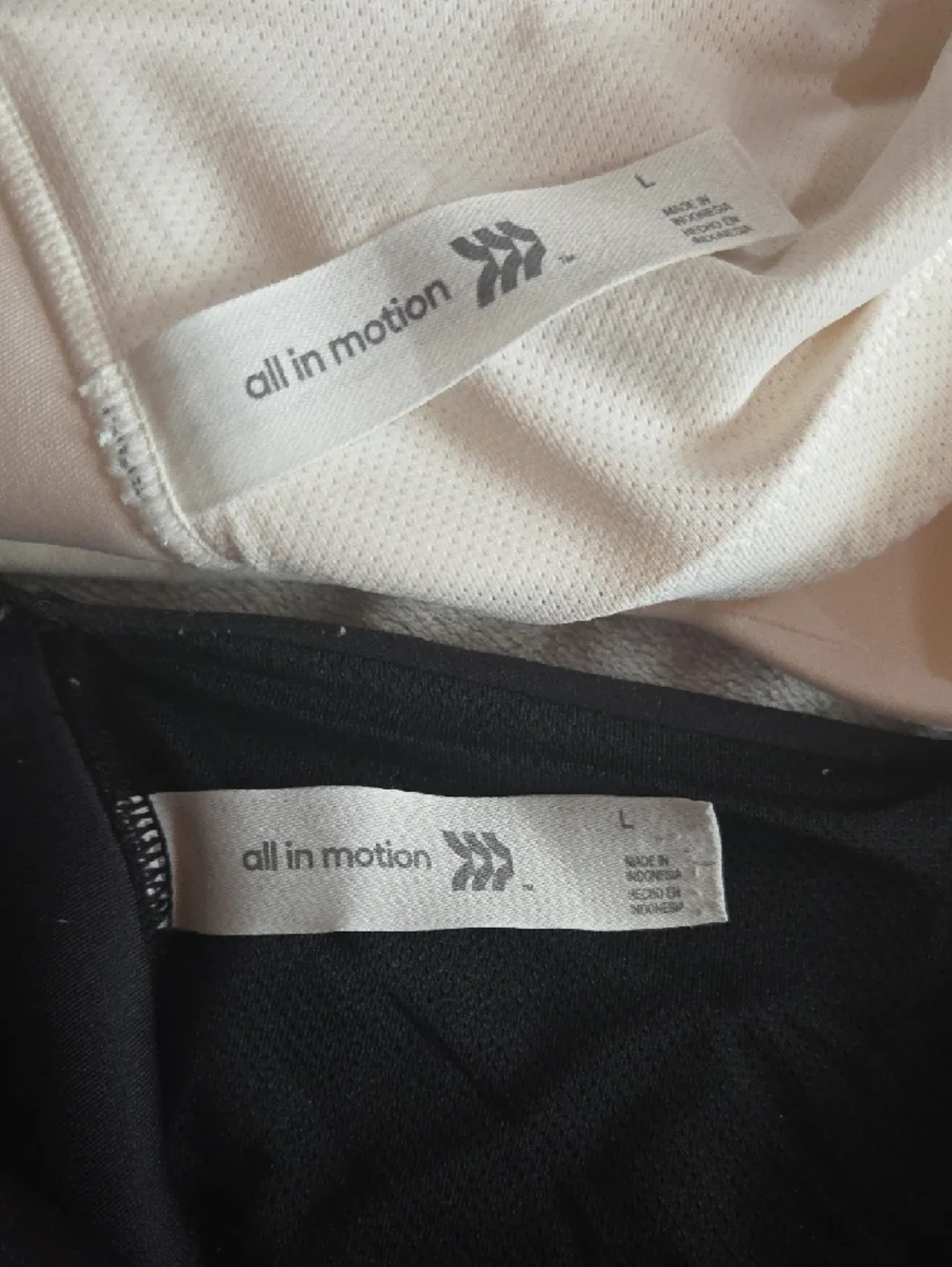 2 Target All In Motion Everyday Soft Light Support Strappy Sports Bras LARGE - Picture 2 of 9